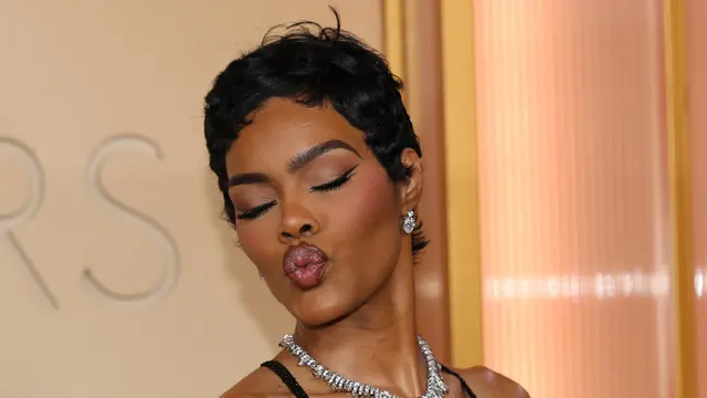 Teyana Taylor Bersinar dengan 50 Karat Berlian Tiffany & Co. di Oscar 2026