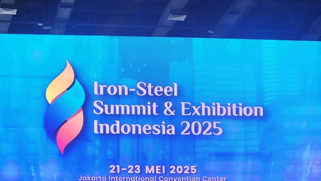 diskusi industri baja