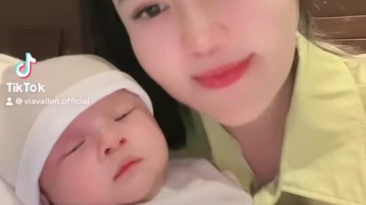 Potret Terbaru Baby Agham Anak Via Vallen