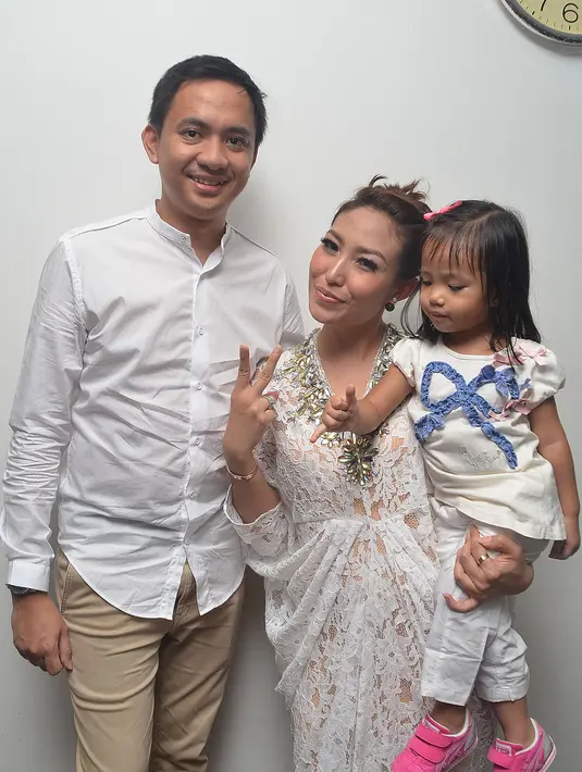 "Mau punya anak laki laki. Karena dia (Regi Datau) sayang banget sama keponakannya. Biar lengkap, kebersamaan makin barokah, karier juga melekat.” ujar Ayu mengungkap keinginannya. (Galih W. Satria/Bintang.com)