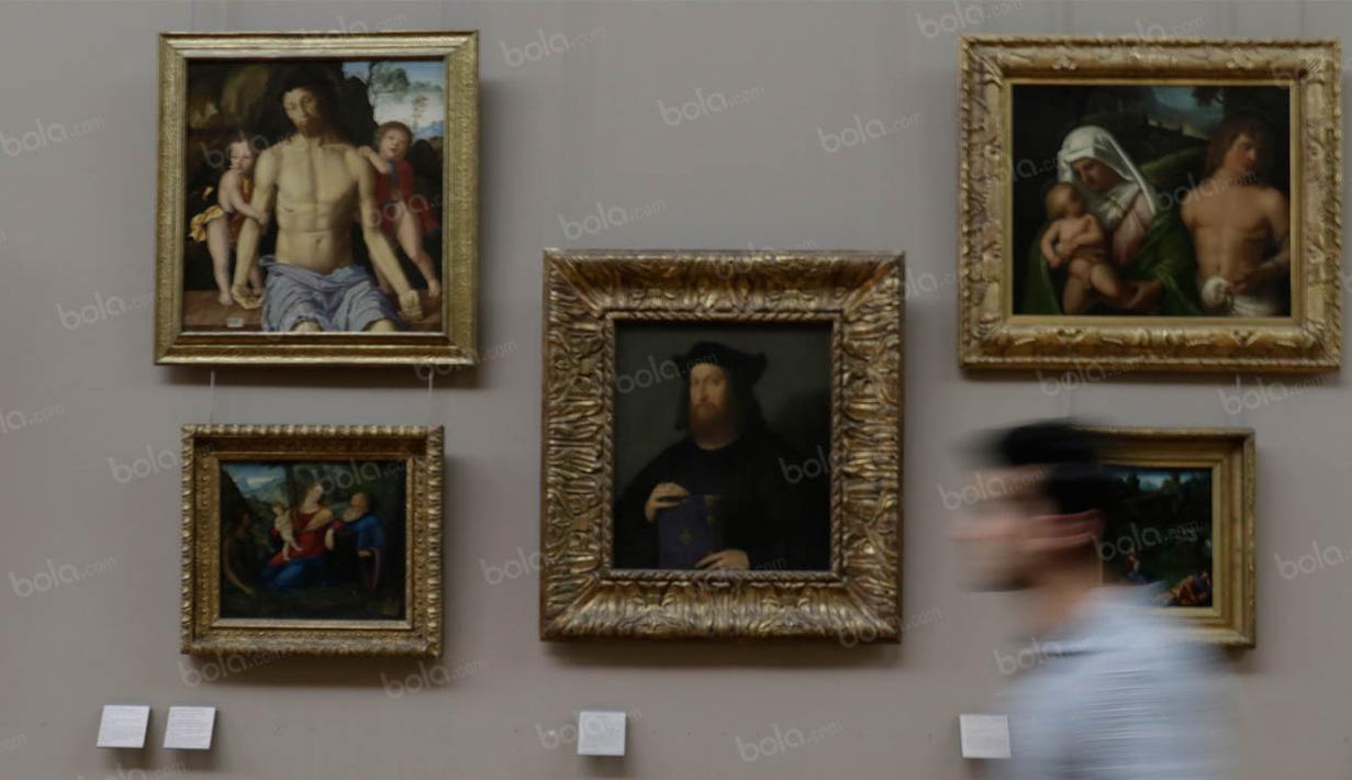 Mulai dari koleksi mesir kuno hingga benda purbakala Yunani terdapat di museum yang merupakan rancanagan Philip II. (Bola.com/Vitalis Yogi Trisna)