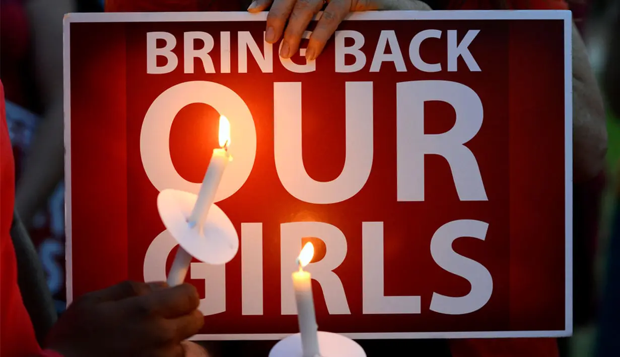 Aksi demonstrasi menentang kasus penculikan ratusan anak sekolah perempuan di Nigeria oleh kelompok teroris Boko Haram, mulai merebak ke penjuru dunia. (REUTERS/Phil McCarten)