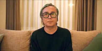 Thomas Ramadhan bassis grup band Gigi mengeluhkan tagihan air yang melonjak hingga jutaan. Padahal, ia mengaku rumahnya hanya dihuni dua orang dan juga tidak digunakan untuk usaha. [Instagram/thomasramdhan]