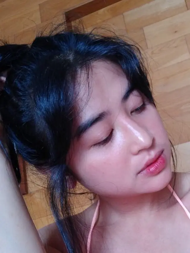 [Bintang] Masih Imut, Begini Tampilan Dewi Perssik Tanpa Makeup Tebal