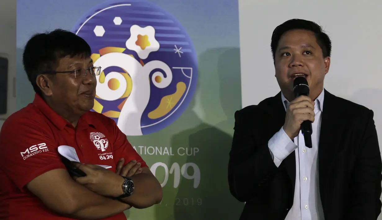 Deputy Director Programming SCTV, David Setiawan Suwarto, saat konferensi pers Turnamen U-20 International Cup 2019 di Wisma Aldiron, Jakarta, Kamis (21/11). Kompetisi ini direncanakan akan berlangsung pada 1-7 Desember 2019. (Bola.com/Yoppy Renato)
