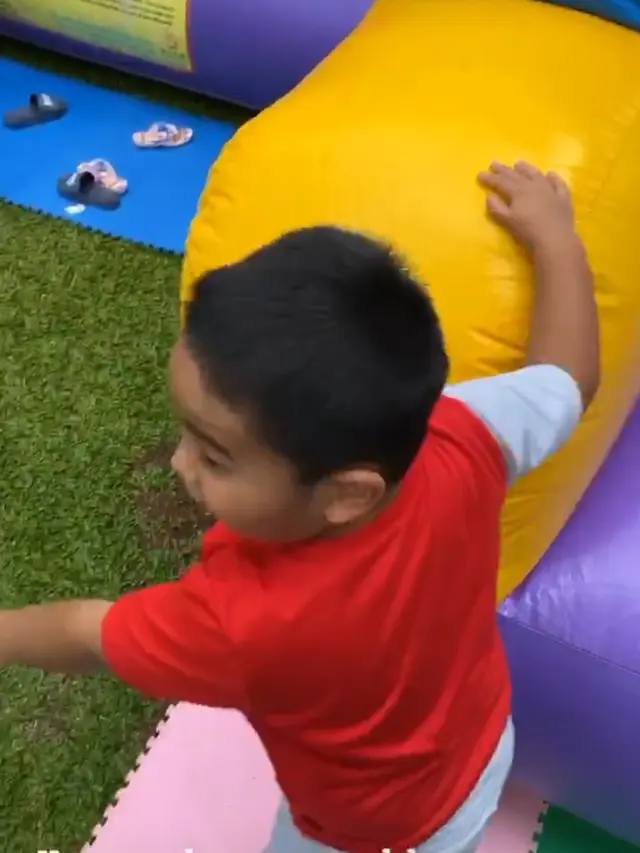 7 Momen Perayaan Ultah Magika Anak Nia Ramadhani, Dirayakan dengan Naik Kuda