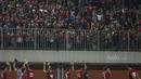 Para pemain menyapa suporter usai laga melawan Puerto Rico di Stadion Maguwoharjo, Sleman, Selasa (13/6/2017). (Bola.com/Vitalis Yogi Trisna)