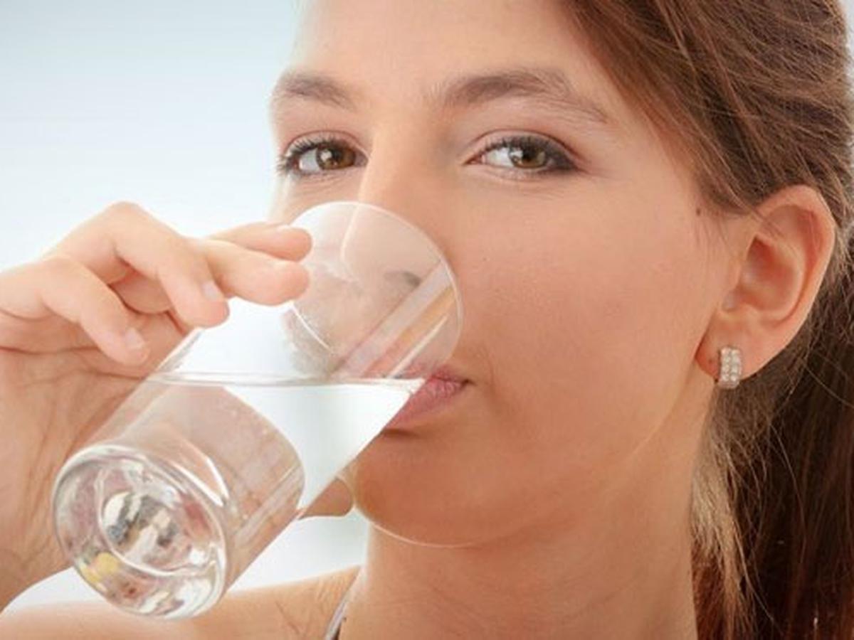 Manfaat memperbanyak minum air putih pada masa pubertas adalah