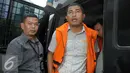 Anggota DPRD Muba, Zaini ditahan KPK, Jakarta, Selasa (26/4). Enam anggota DPRD Muba ditahan terkait suap Laporan Keterangan Pertanggung Jawaban (LKPJ) 2014 dan pengesahan APBD Kabupaten Muba tahun 2015. (Liputan6.com/Helmi Afandi)