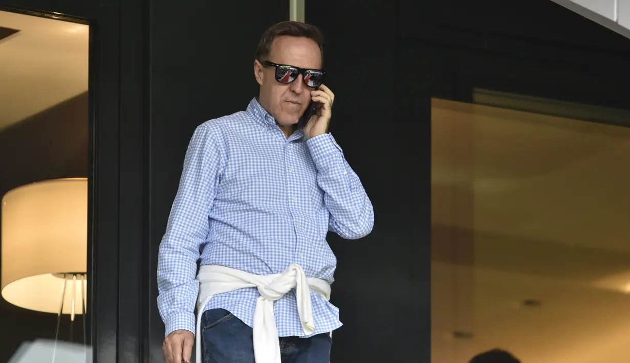 Wagner belakangan juga sempat menggebrak lewat transfer Neymar ke Chelsea. Namun usaha tersebut justru digagalkan oleh ayah Neymar. (AFP/Josep Lago)