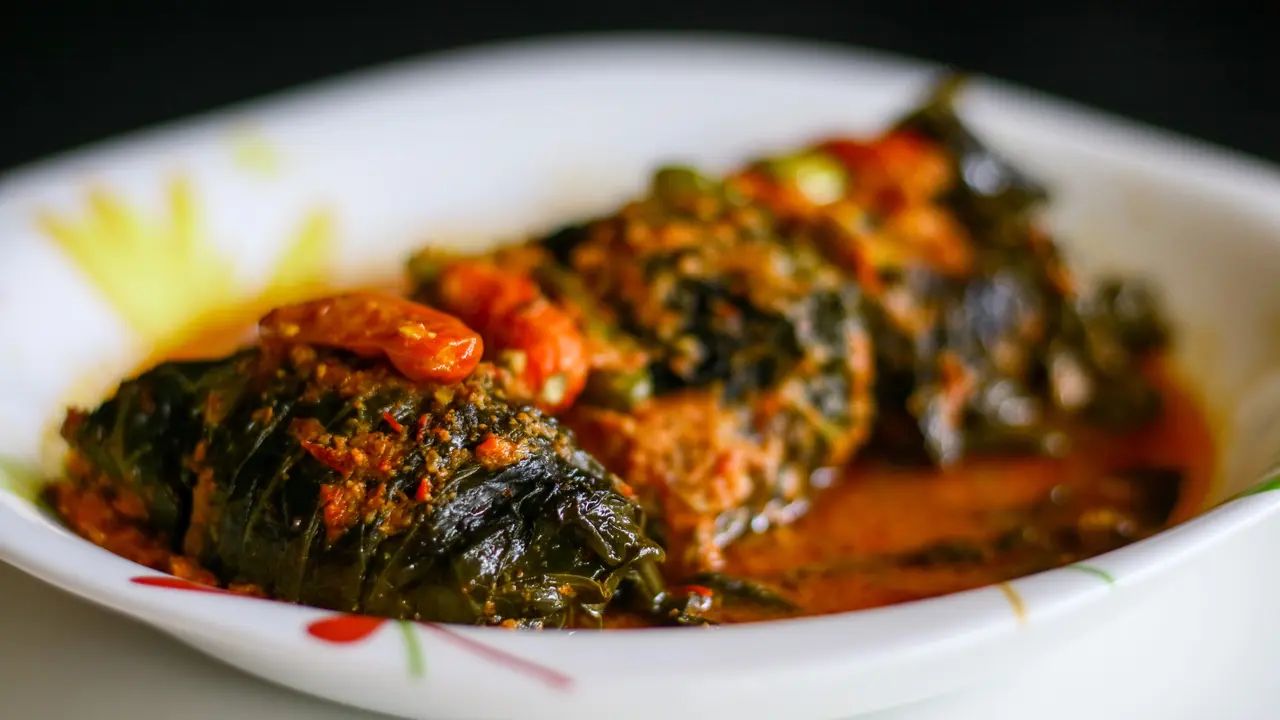 resep daun singkong tumbuk