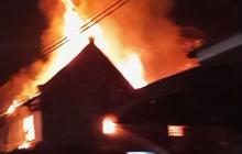 Ruko Kafe Tiga Lantai di Tamansari Ludes Terbakar, Diduga Akibat Korsleting Listrik