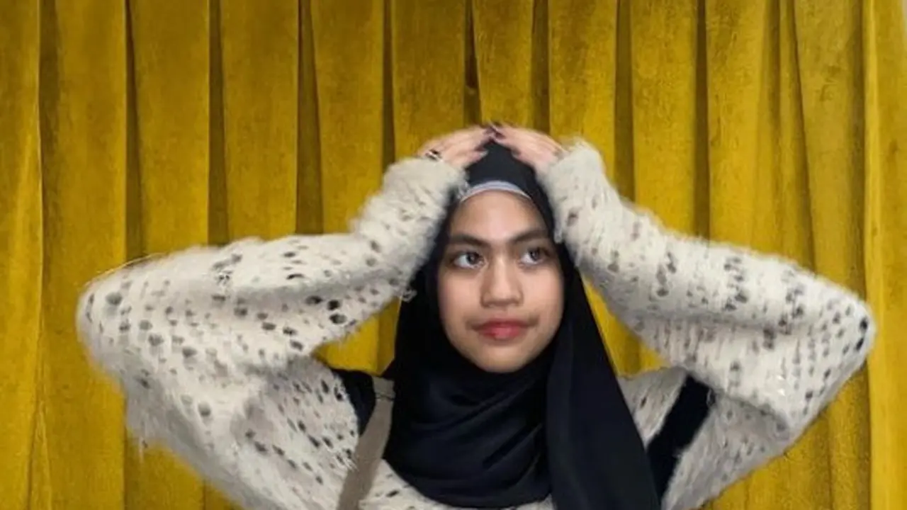 Top 3: Potret Cantik Ayla Azuhro, Adik dari Adiba Khanza