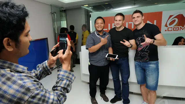 Dua Pemain Asing Persija Berkunjung ke Markas Liputan6.com