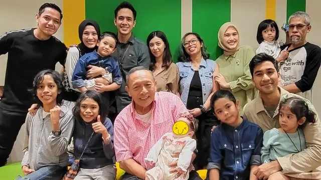 Beda Keyakinan , Ini 5 Potret Alyssa Soebandono dan Sang Kakak Bukaa Puasa Bersama