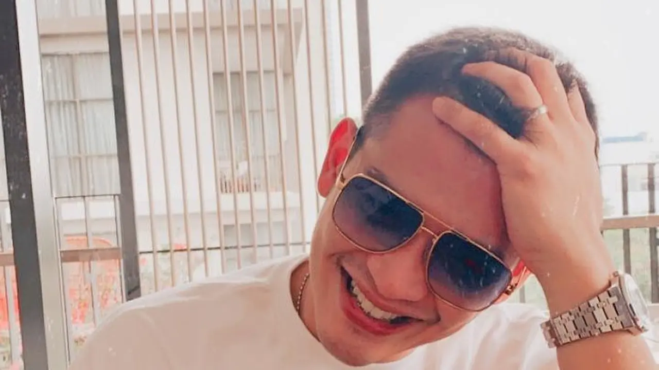 Rezky Aditya. (Foto: Instagram @thereal_rezkyadhitya)