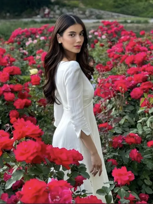 Sabrina Chairunnisa tampil menawan kala mengunjungi korea dan Cosplay menjadi karakter Hong Hae In. [Foto: Instagram/ Sabrina Chairunnisa]