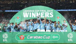 Manchester City menaklukkan Arsenal dengan skor 2-0 dalam final Carabao Cup 2025/2026 di Wembley Stadium, Minggu 22 Maret 2026 malam WIB. (AP Photo/Richard Pelham)
