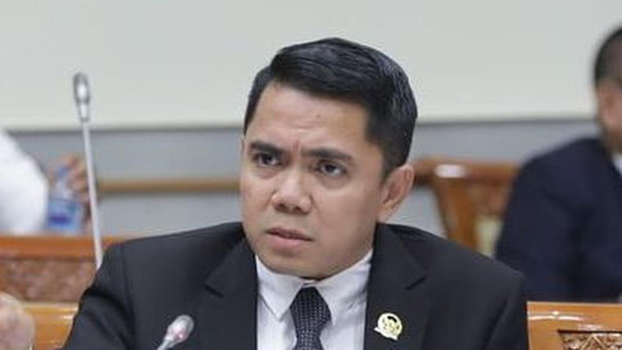 VIDEO: Arteria Dahlan Ngegas di DPR saat Menkumham Dituding Tidak Netral Pemilu