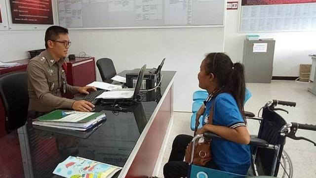 Diinjak oleh Tukang Pijat, Wanita Malang Ini Malah Alami Kelumpuhan