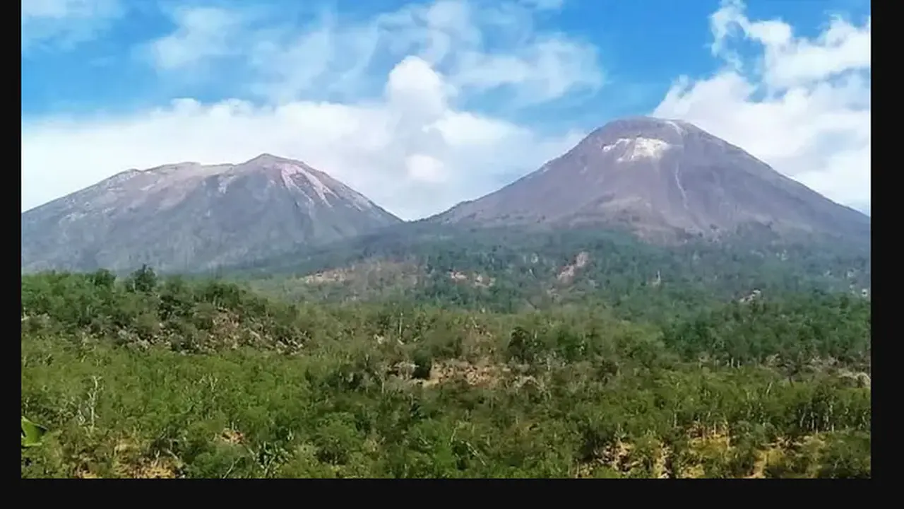 Gunung Lewotobi kembar/Liputan6
