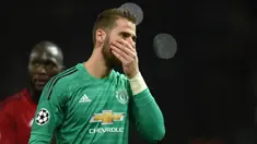 Pada dua laga awal Euro 2020, pemandangan berbeda terlihat di gawang Spanyol. David de Gea tak lagi turun sebagai starting eleven digantikan Unai Simon. Luis Enrique memiliki pertimbangan performa De Gea akhir-akhir ini sedang kurang baik di level klub maupun timnasnya. (Foto: AFP/Oli Scarff)