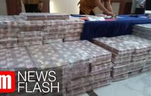 VIDEO: Polisi Pamerkan Rp122 Miliar Uang Sitaan Kasus Investasi Ilegal MeMiles