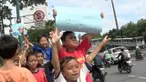 Petugas Dinas Perhubungan DKI Jakarta melarang penggunaan klakson telolet di Kalideres Jakarta Barat