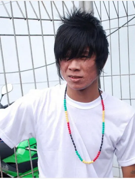 Pada 15 Desember 2012, Andhika resmi ditahan di Polresta, dengan dugaan membawa kabur anak gadis dibawah umur Caca (17 tahun). Dan pada 21 Februari 2013 dipindah ke tahanan Kejari. (Instagram/maesaandika)