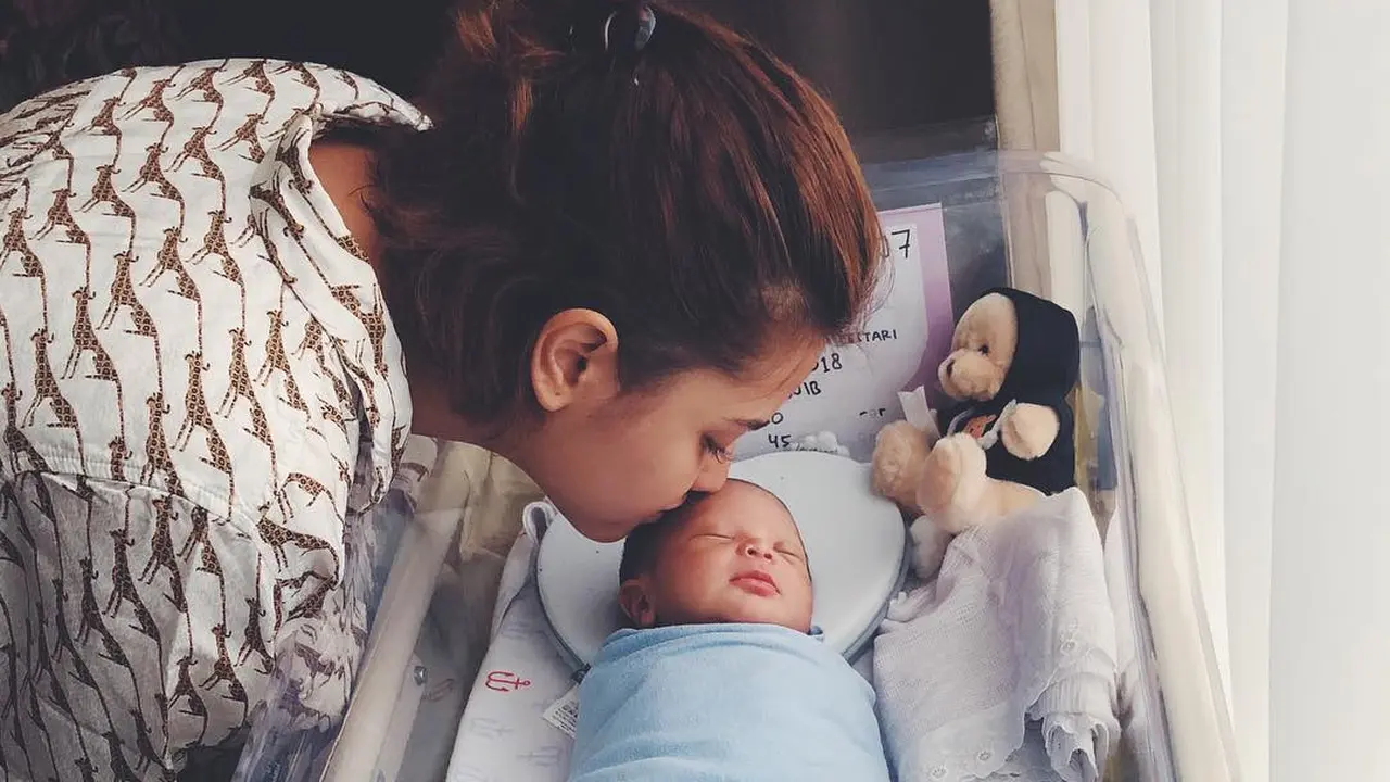 [Bintang] Mytha Lestari alami baby blues