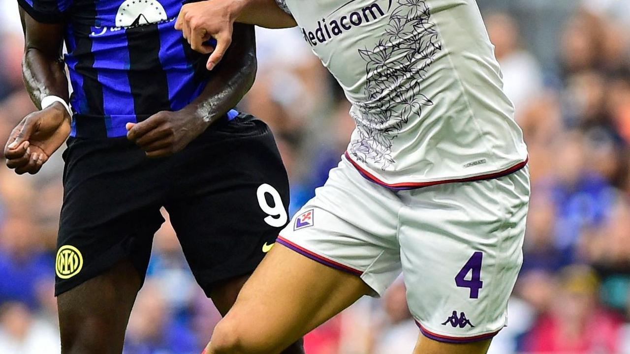 FOTO: Cukur Habis Fiorentina 4-0, Inter Milan Naik ke Puncak Klasemen Liga Serie A Italia
