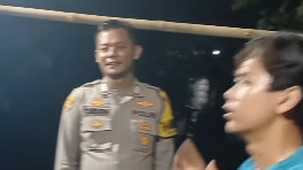 Momen Polisi Ditugasi Khusus Awasi Sadbor & Karyawannya Live Joget TikTok Malam-Malam dari Saweran Judi Online