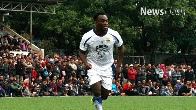 Djadjang Nurdjaman berencana memainkan Marquee Player, Michael Essein, dalam laga uji coba kontra Bali United. Lagadigelar di Stadion Gelora Bandung Lautan Api, Bandung, Sabtu (8/4/2017)