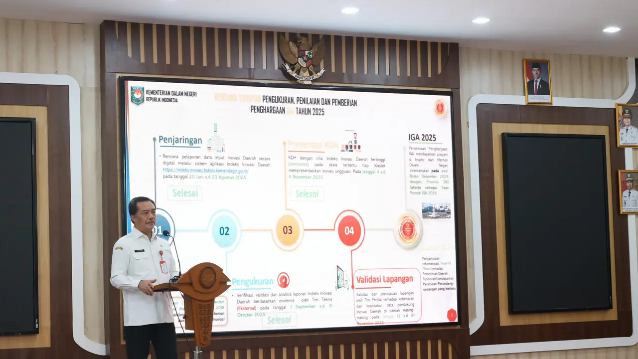 Kepala Badan Strategi Kebijakan Dalam Negeri (BSKDN) Kementerian Dalam Negeri (Kemendagri) Yusharto Huntoyungo melakukan validasi lapangan terhadap inovasi daerah di Kabupaten Tabalong, Kalimantan Selatan, Rabu (12/11/2025). (Istimewa)