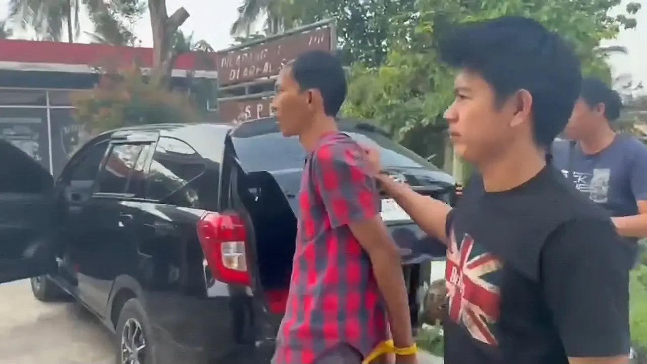 Detik-Detik Begal Buron 8 Tahun di Lampung Tengah Diciduk, Pernah Bacok Helm Korban saat Rampas Motor