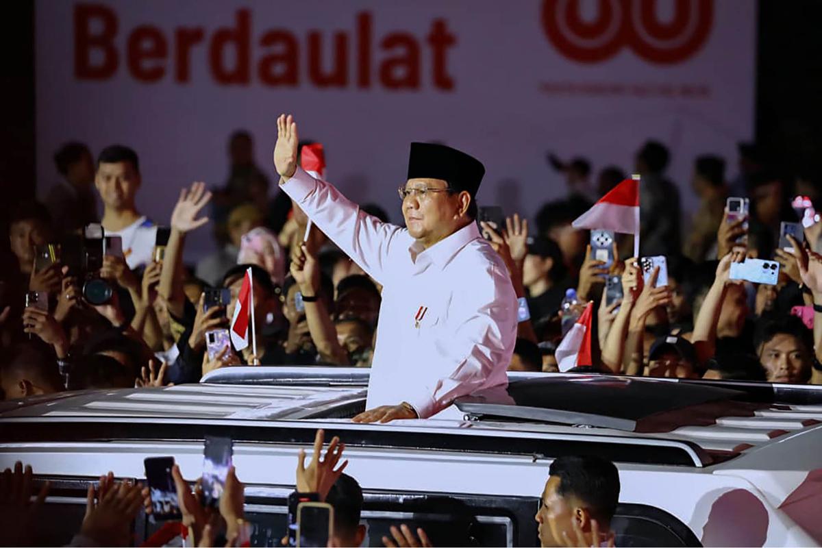 FOTO: Meriah! Pesta Rakyat & Karnaval HUT ke-80 RI Dimeriahkan TNI dan Kemhan
