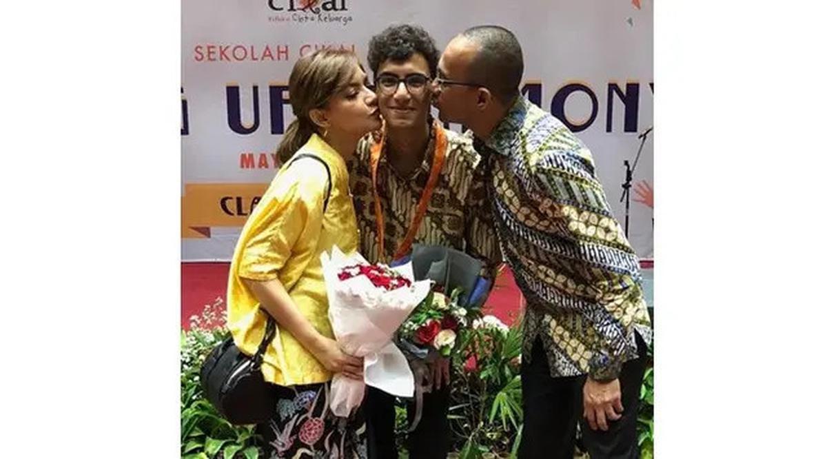 6 Potret Kenangan Ibrahim Assegaf Suami Najwa Shihab dan Izzat Putra Semata Wayangnya, Penuh Kasih Sayang