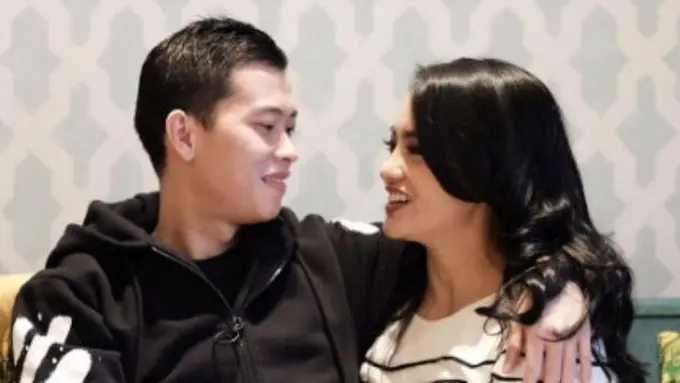 Ririn Ekawati dan suami/Instagram.