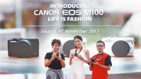 Peluncuran kamera mirrorless terbaru Canon, Canon EOS M100 oleh Merry Harun – Canon Division Director pt. Datascrip, Maudy Ayunda, dan Yase Defirsa Cory, Marketing Manager of Canon Image Communication Product Div (Dokumentasi: Canon)