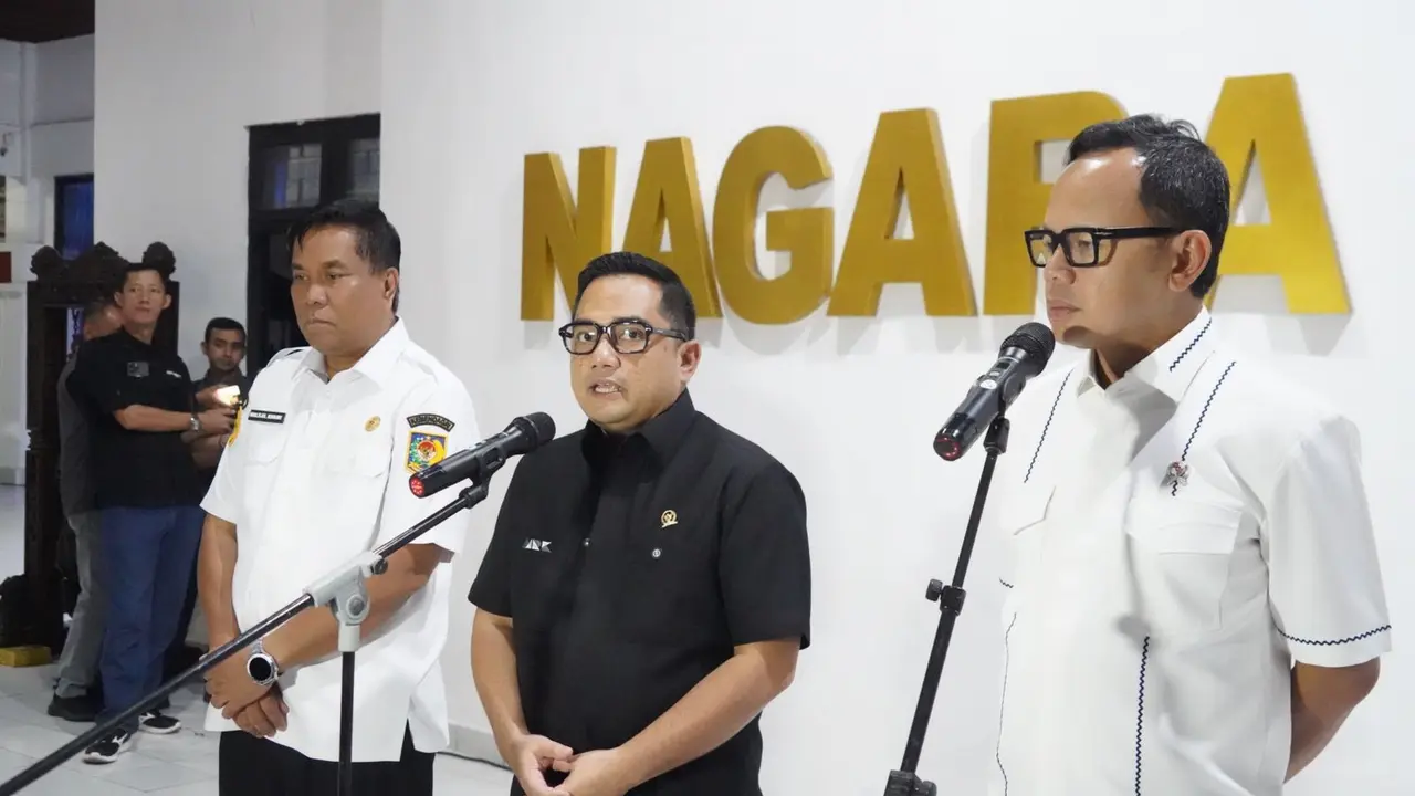 Ketua Komisi II DPR RI, Rifqinizamy Karsayuda, saat melakukan kunjungan kerja spesifik Komisi II DPR RI di Kampus IPDN Jatinangor, Jawa Barat, Rabu (11/3/2026).