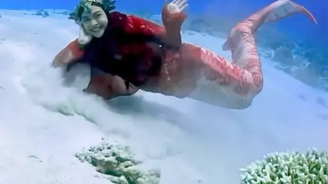 Ria Ricis dengan senyum khasnya (Instagram/riaricis1795)