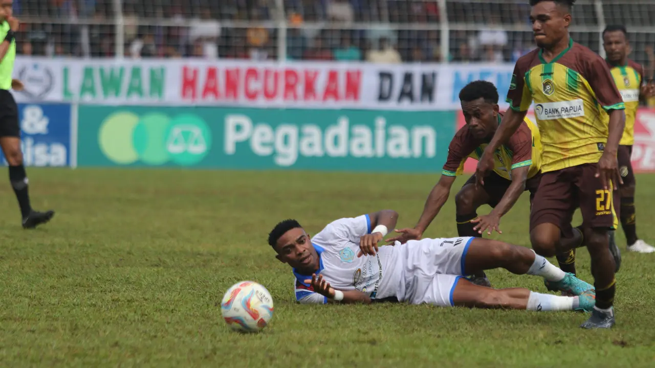 Osas Saha - PSBS Biak Vs Persewar Waropen di Pegadaian Liga 2 2023/2024