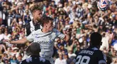 Pemain Monterrey, Sergio Ramos (kiri) mencetak gol melalui sundulannya ke gawang Inter Milan dalam laga Grup E Piala Dunia Antarklub 2025 di Rose Bowl stadium, Pasadena, Amerika Serikat, Rabu (18/06/2025) WIB. (AP Photo/Gregory Bull)