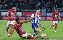 Marc Klok Harapkan Tuah GBLA Persib Berlanjut Saat Jamu Bali United di Laga Krusial BRI Super League