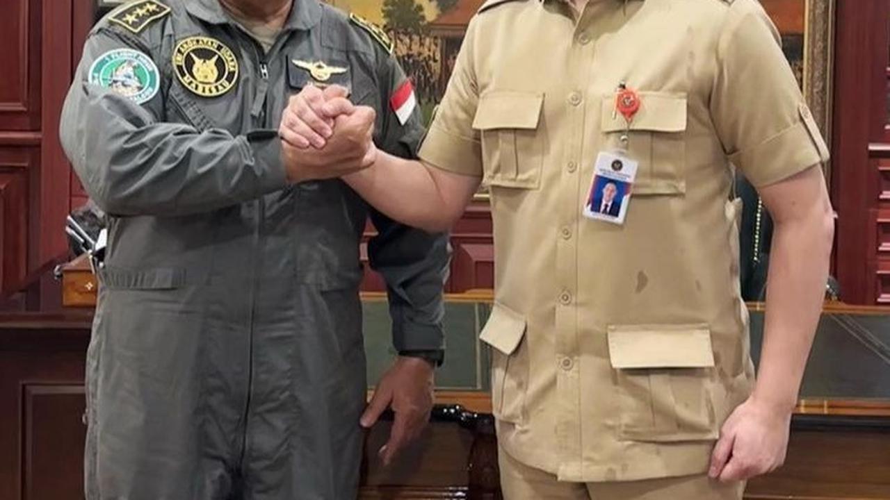 Unggahan Rizky ini sontak mencuri perhatian masyarakat luas. Berbagai komentar pun membanjiri foto tersebut. <br>