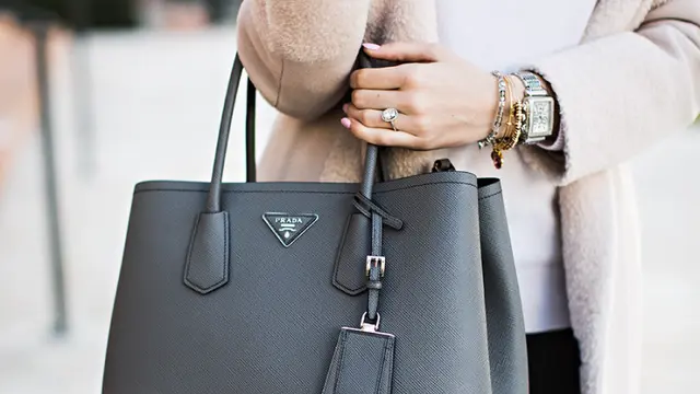 Tas Prada