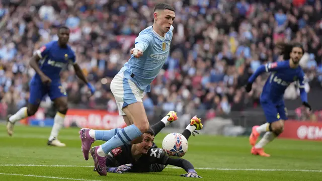 Foto: Gol Tunggal Bernardo Silva ke Gawang Chelsea Bawa Man City Jejakkan Kaki di Final Piala FA 2023/2024