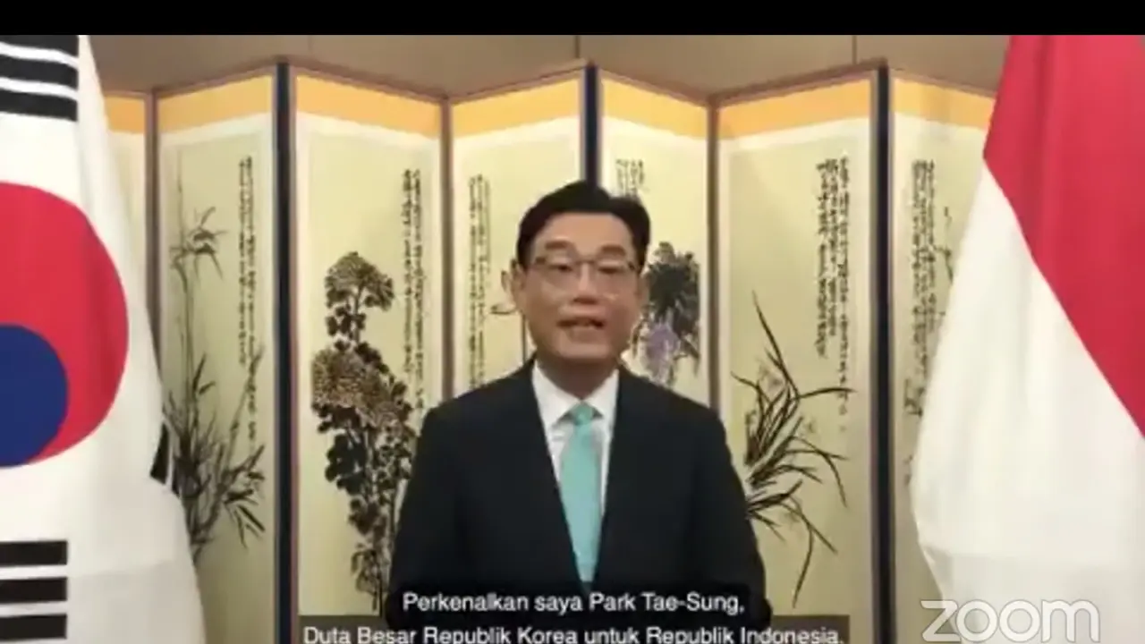 Duta Besar Republik Korea untuk Indonesia, Park Tae-Sung meresmikan Konferensi Pendidik Bahasa Korea 2021.
