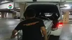 Seorang wanita muda terkapar di lobi utama sebuah pusat perbelanjaan di Jakarta Barat Minggu, 11 Juni 2017 malam.