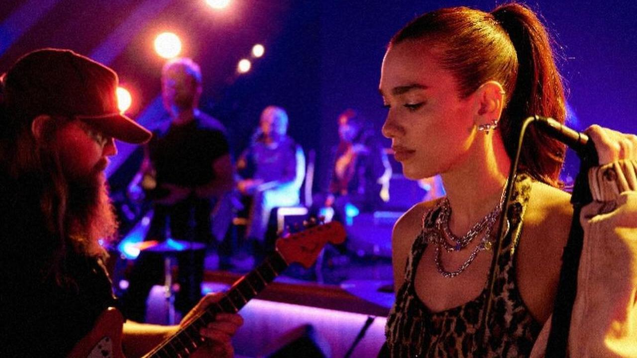Penggemar Meradang di X, Dua Lipa Gagal Konser di Jakarta